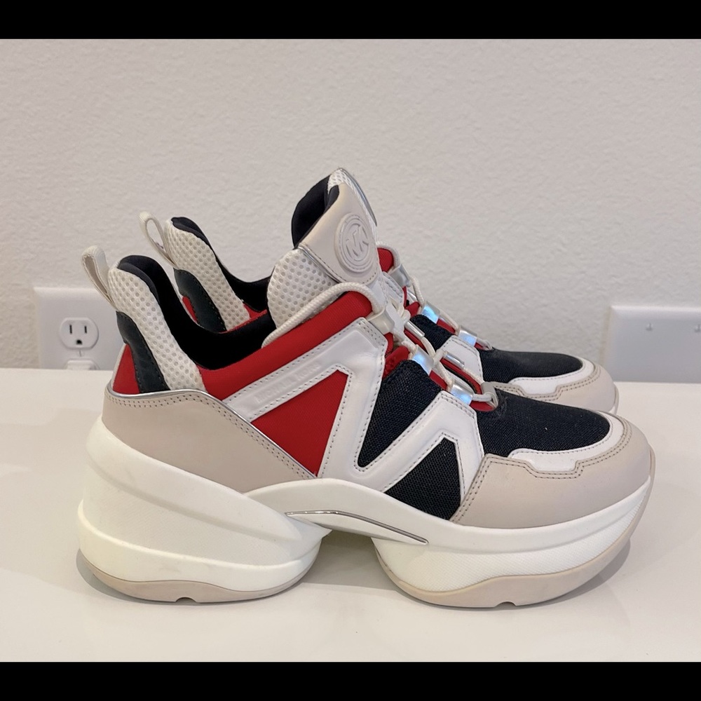 Women Sneakers